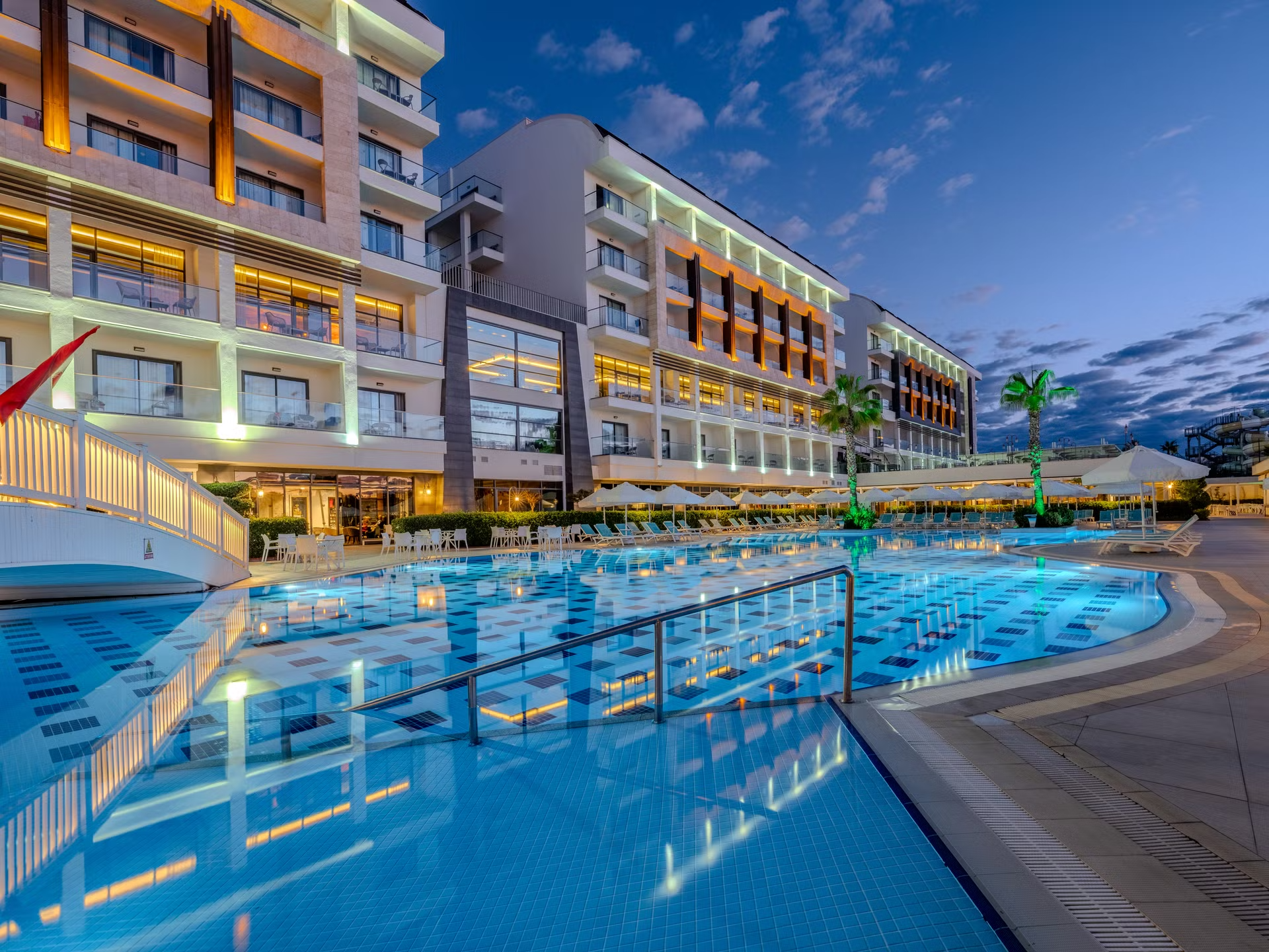 Olympia Maxi Hotel